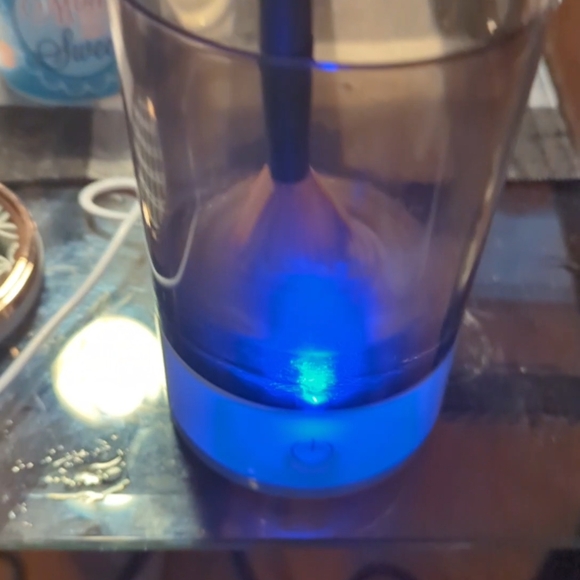 Blue LED Humidifier - Picture 1 of 2